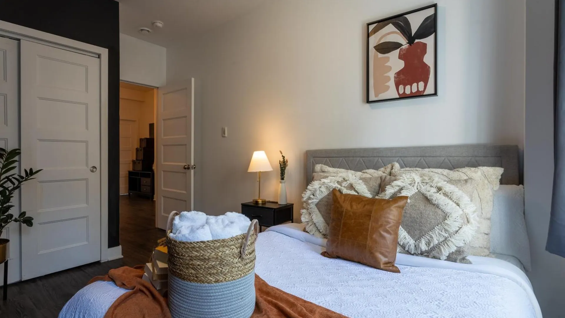 Appartamento Large Suite In Downtown Montréal